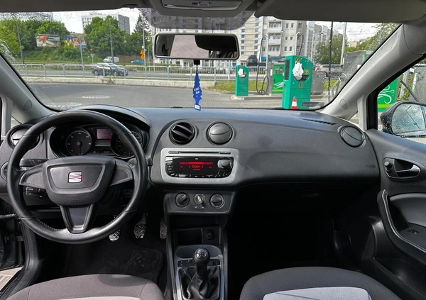 Seat Ibiza cena 19500 przebieg: 177000, rok produkcji 2012 z Poznań małe 154